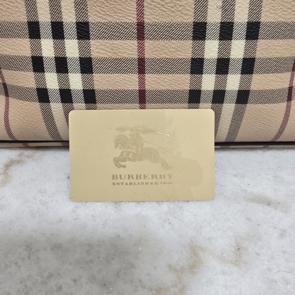 Burberry Beige Checkered Women's Bag - Picture 2 of 9